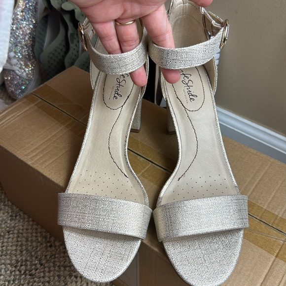 NWOT • Lifestride Women's Averly • Platino • 9M - Picture 16 of 16